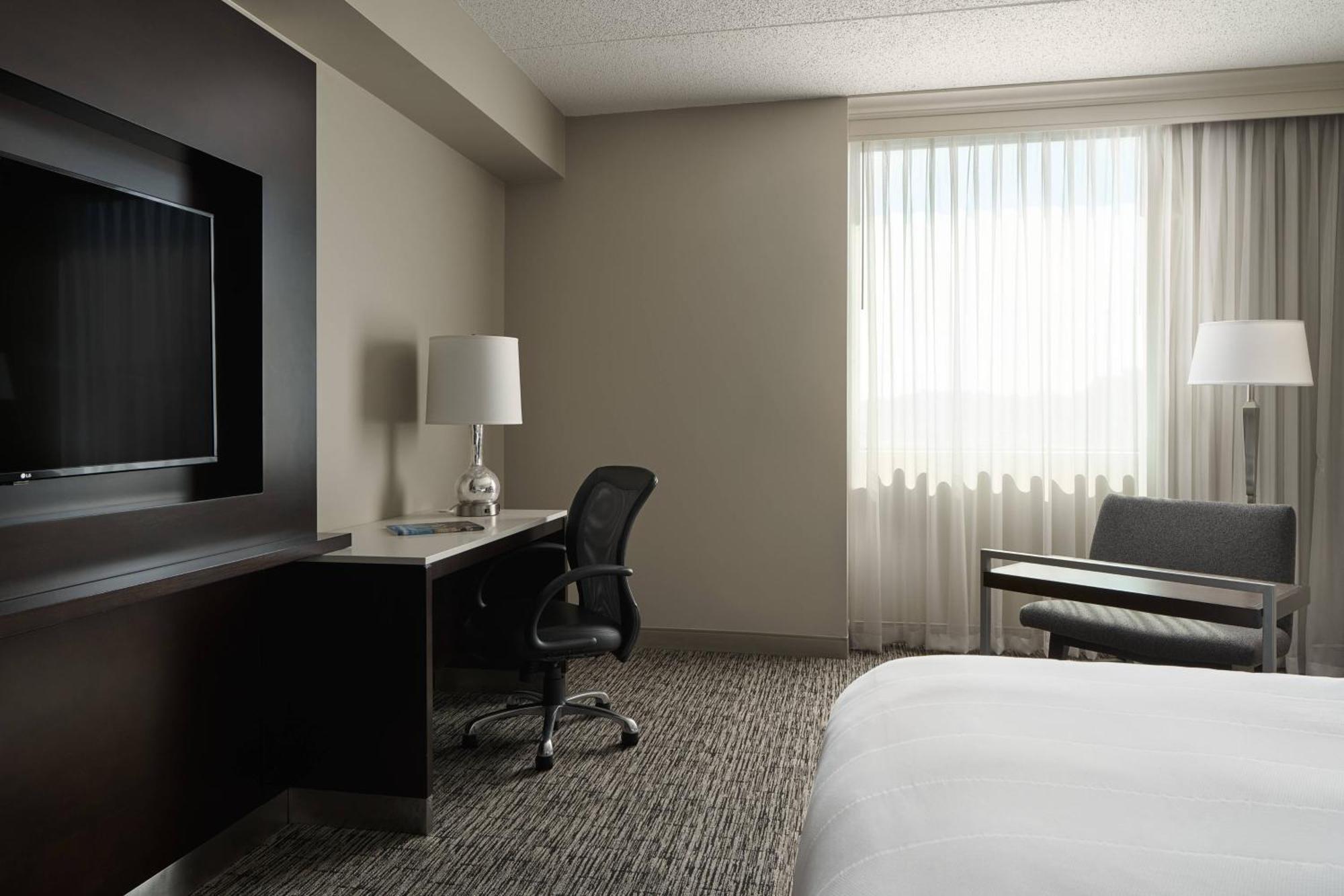 Hotel Cleveland Marriott East Warrensville Heights Exterior foto